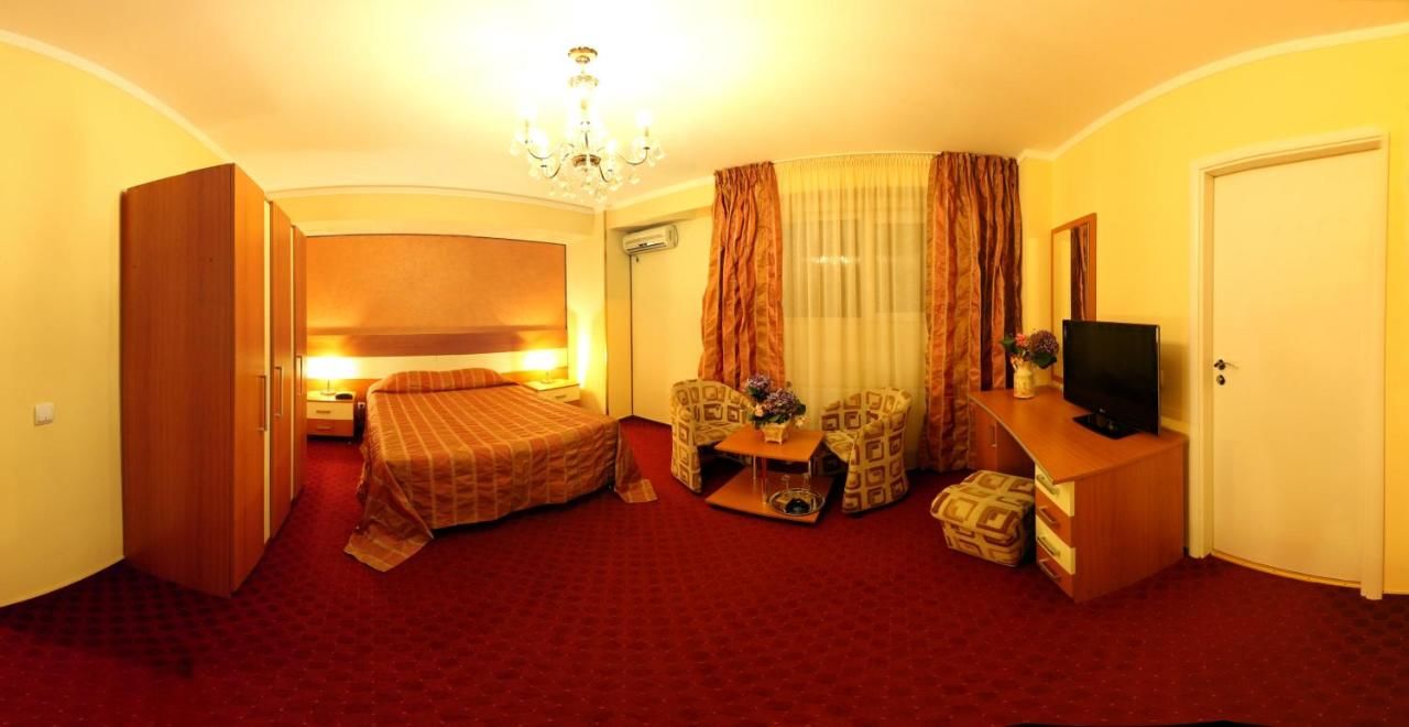 Отель Hotel Andre´s Крайова-10