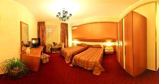Отель Hotel Andre´s Крайова Улучшенный двухместный номер с 1 кроватью или 2 отдельными кроватями-5